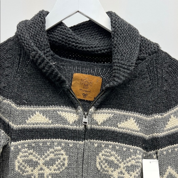 TNA Grey Patterned Sweater - Picture 2 of 7